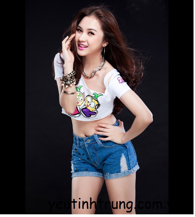 ve-dep-quyen-ru-cua-nu-dj-sai-thanh4